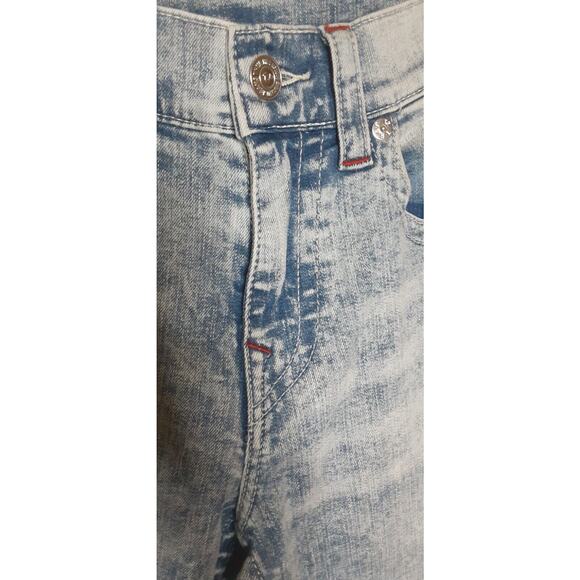 True Religion Geno Mens 31 Jeans Relaxed Slim Acid Wash Blue w/Red Embroidered - Picture 10 of 11